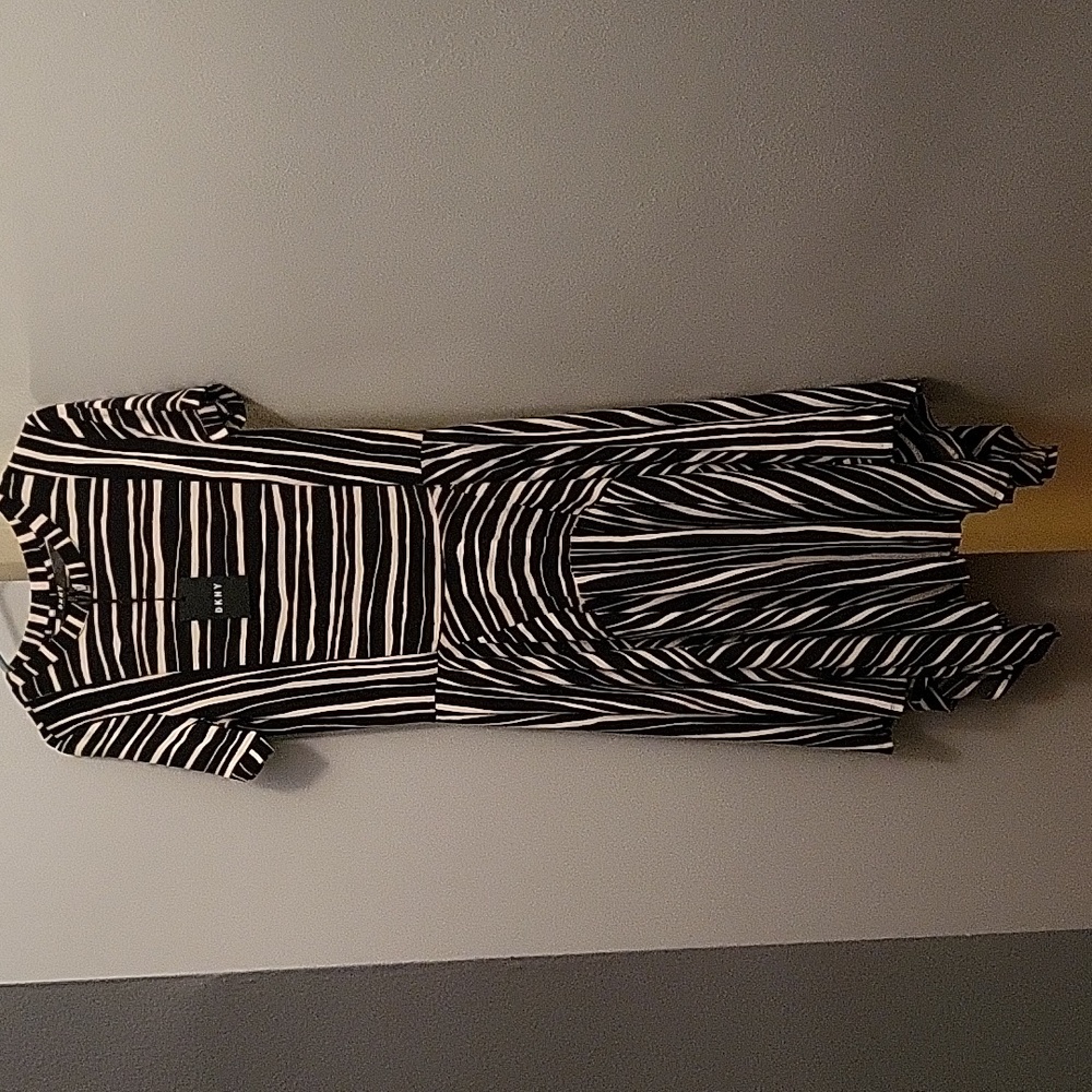 Brand new black and off white DKNY dress